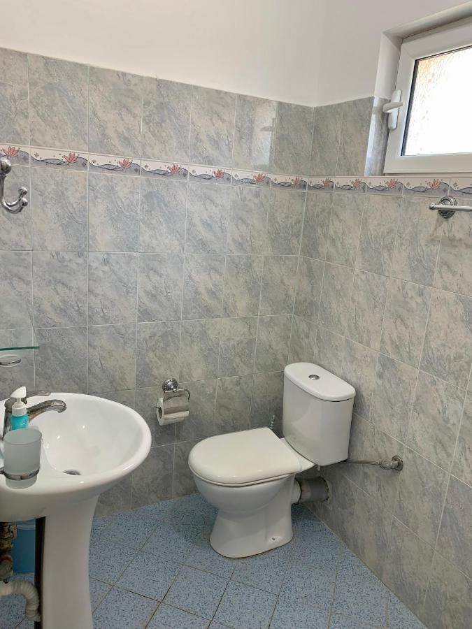 Vaso Apts Apartment Sarande Bagian luar foto