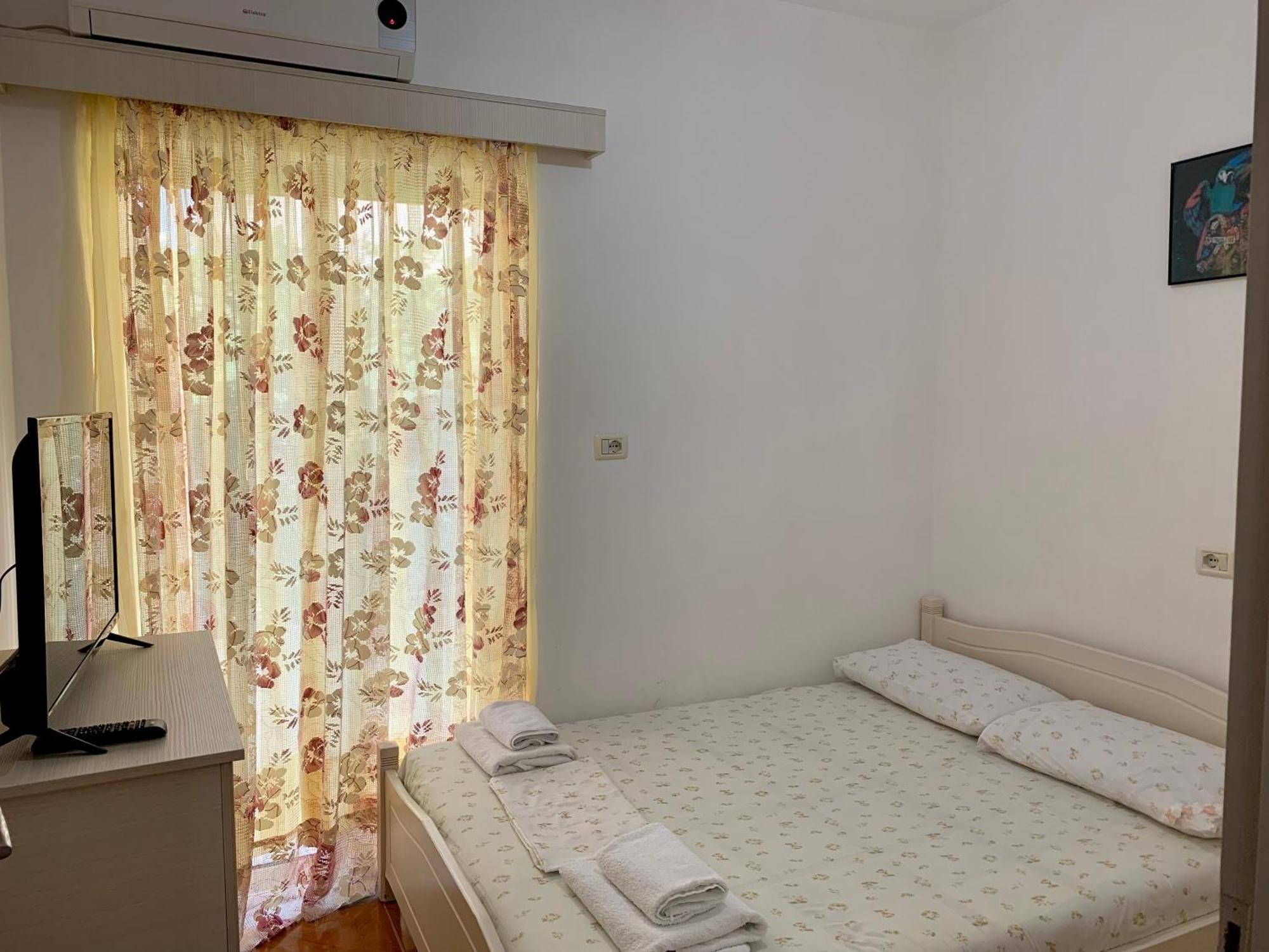 Vaso Apts Apartment Sarande Bagian luar foto