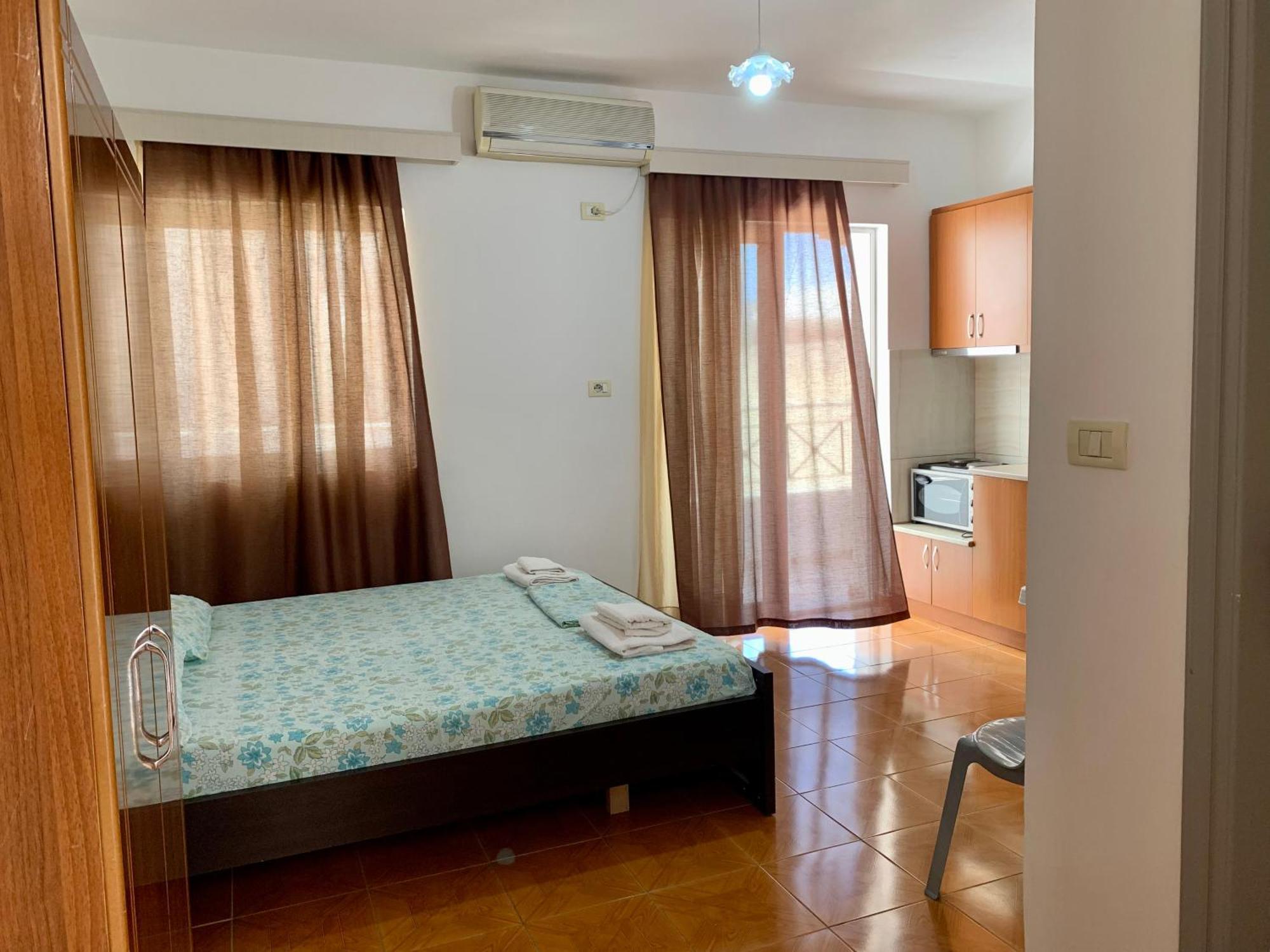 Vaso Apts Apartment Sarande Bagian luar foto