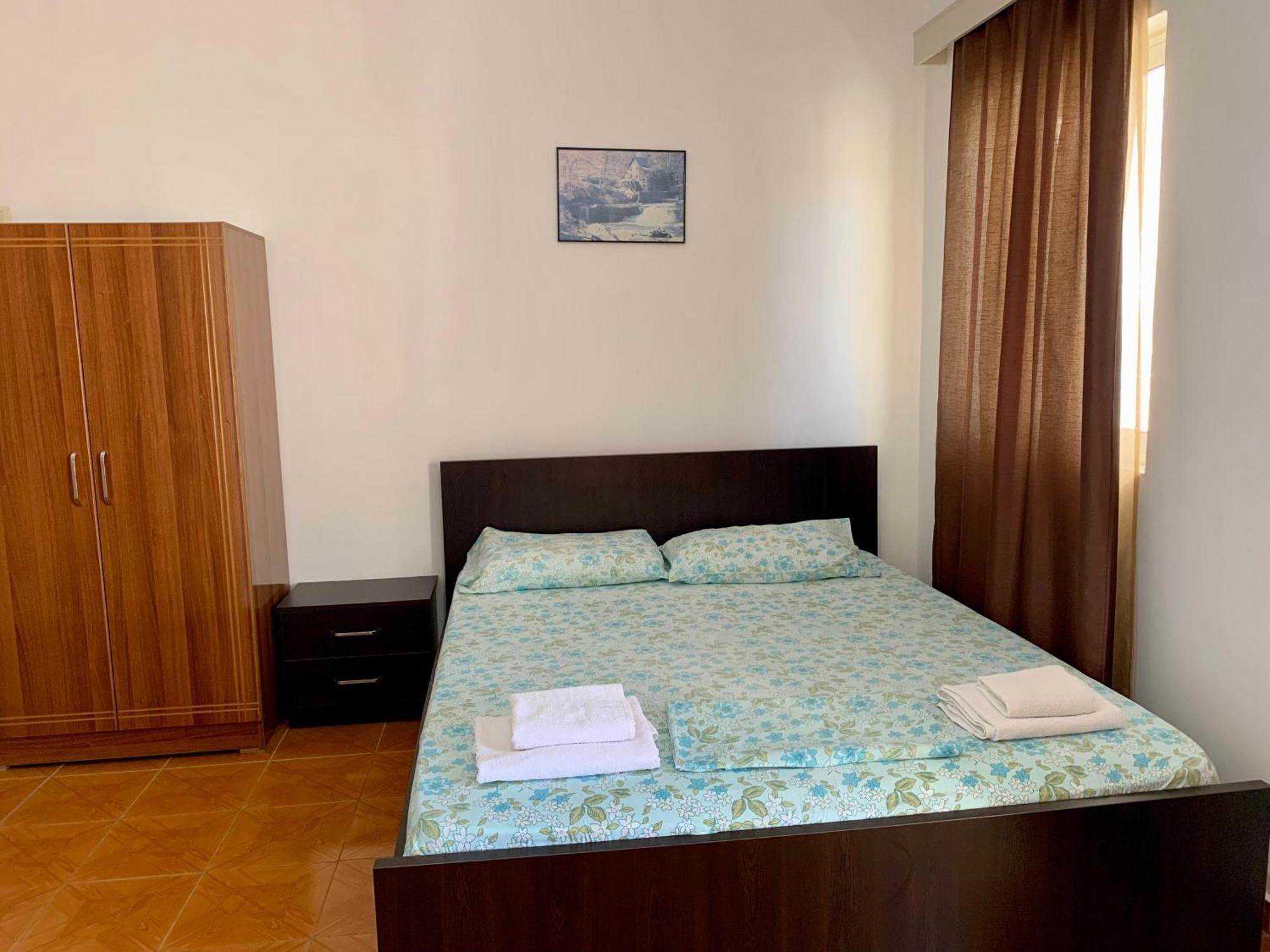 Vaso Apts Apartment Sarande Bagian luar foto