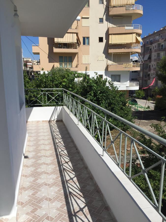 Vaso Apts Apartment Sarande Bagian luar foto