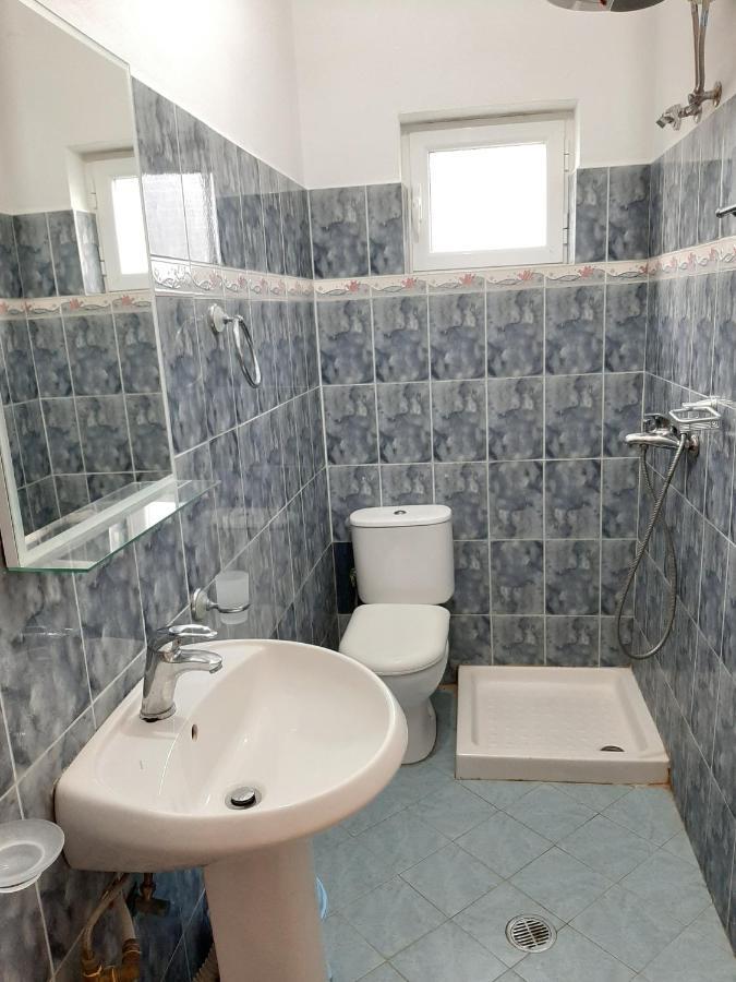 Vaso Apts Apartment Sarande Bagian luar foto